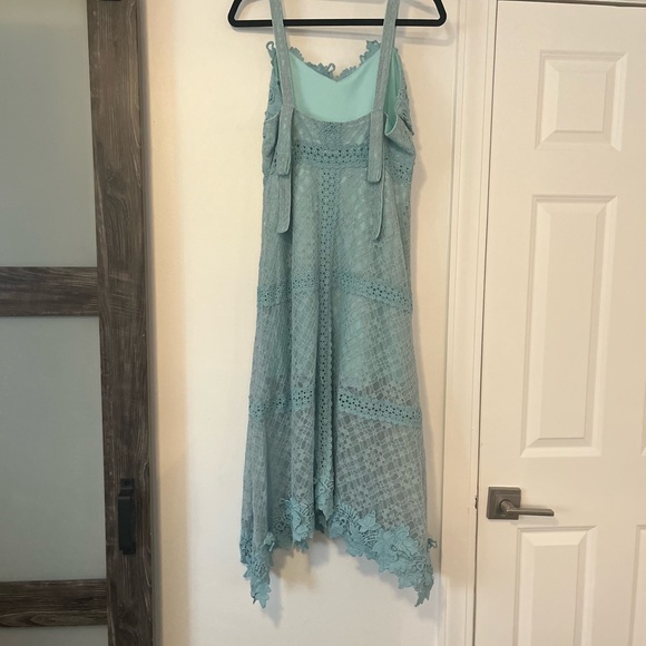 Beautiful blue dress. Foxiedox Sz. Large. In perfect condition. - Picture 2 of 4